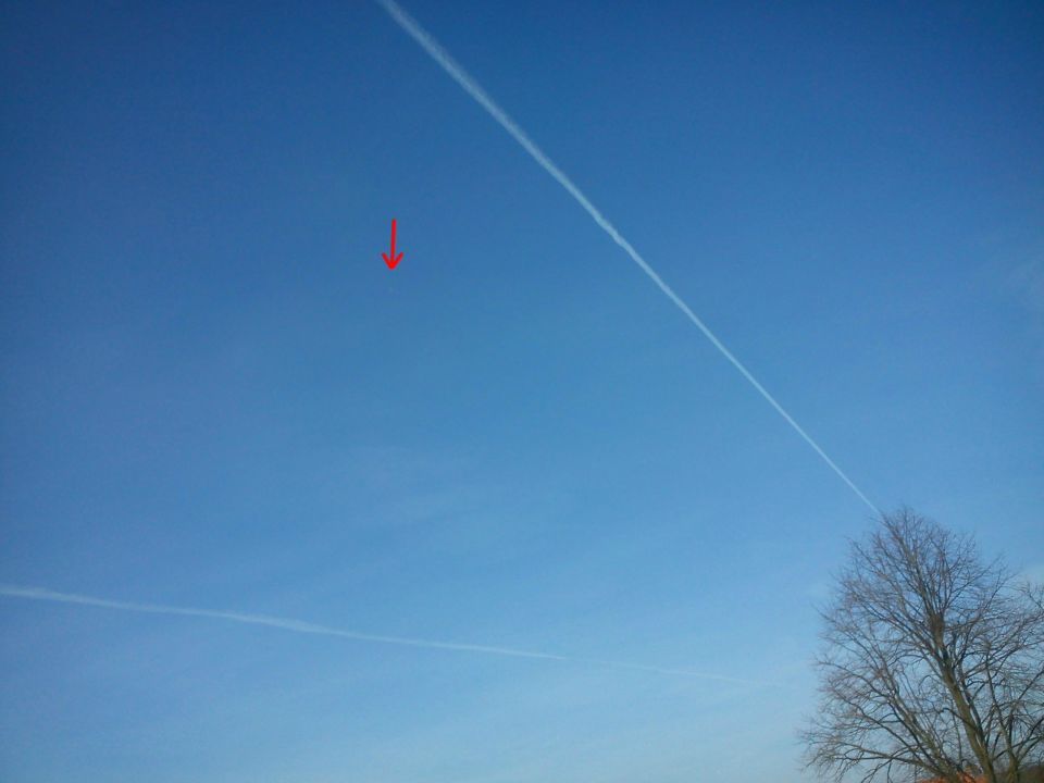 Cirkel in de lucht? Iemand een idee? foto