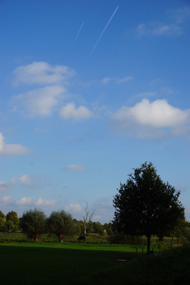 Meerdere objecten in de lucht foto