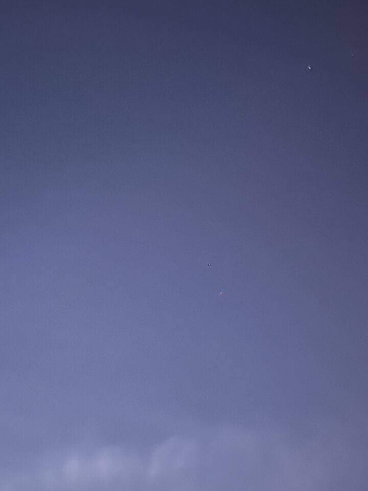 Rood licht in verschillende richting en hoge snelheden foto