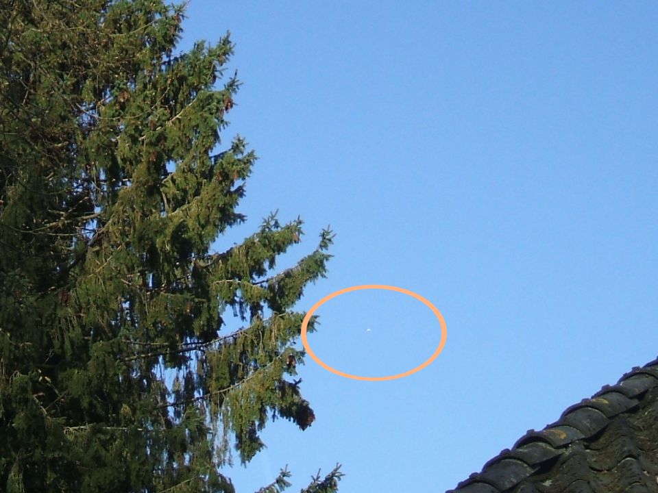 Object in de lucht foto