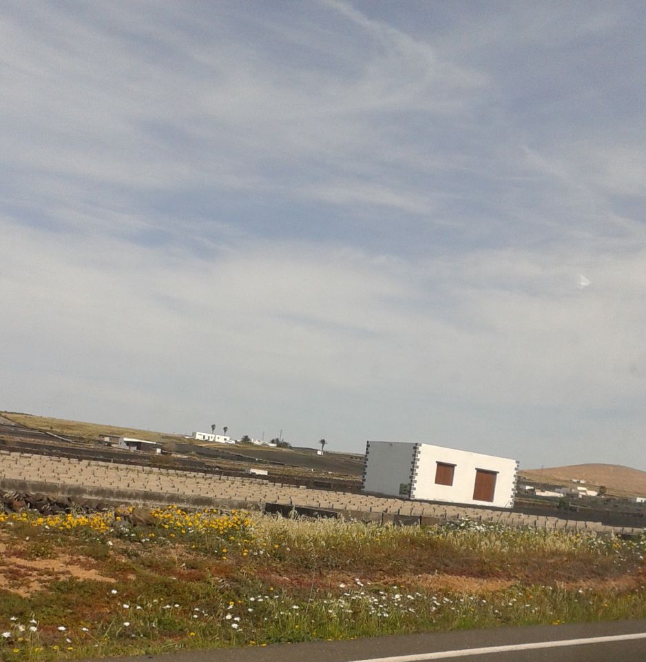 UFO?Op Lanzarote Canarische eilanden foto