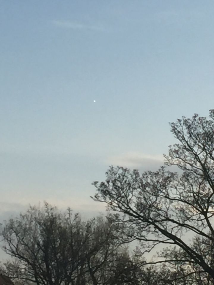 Witte heldere bol boven Brielle. UFO? foto