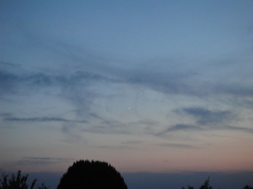 Groot wit object voor de Maansverduistering! foto