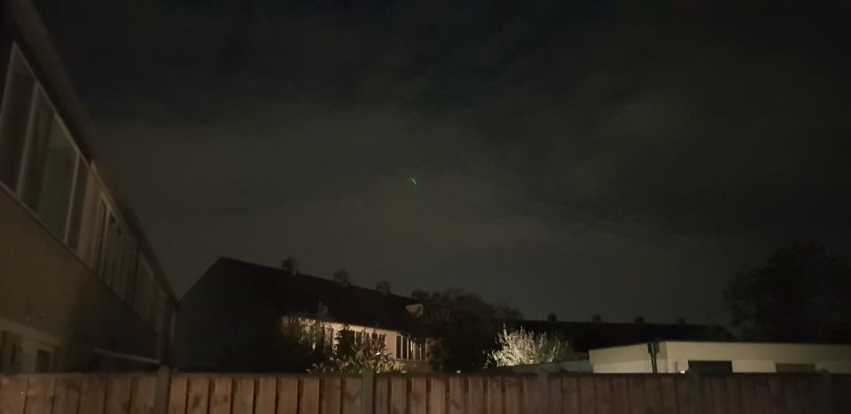 Korte groene lichtstralen foto