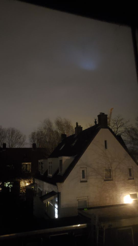 Een wazige licht vlek wat constant beweegs foto